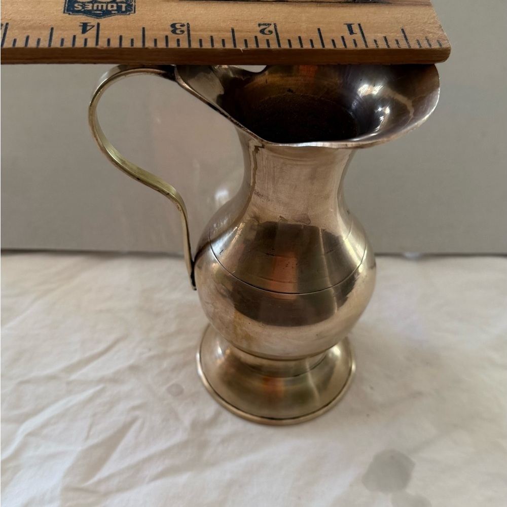 Vintage gold brass Pitcher - Picture 12 of 12